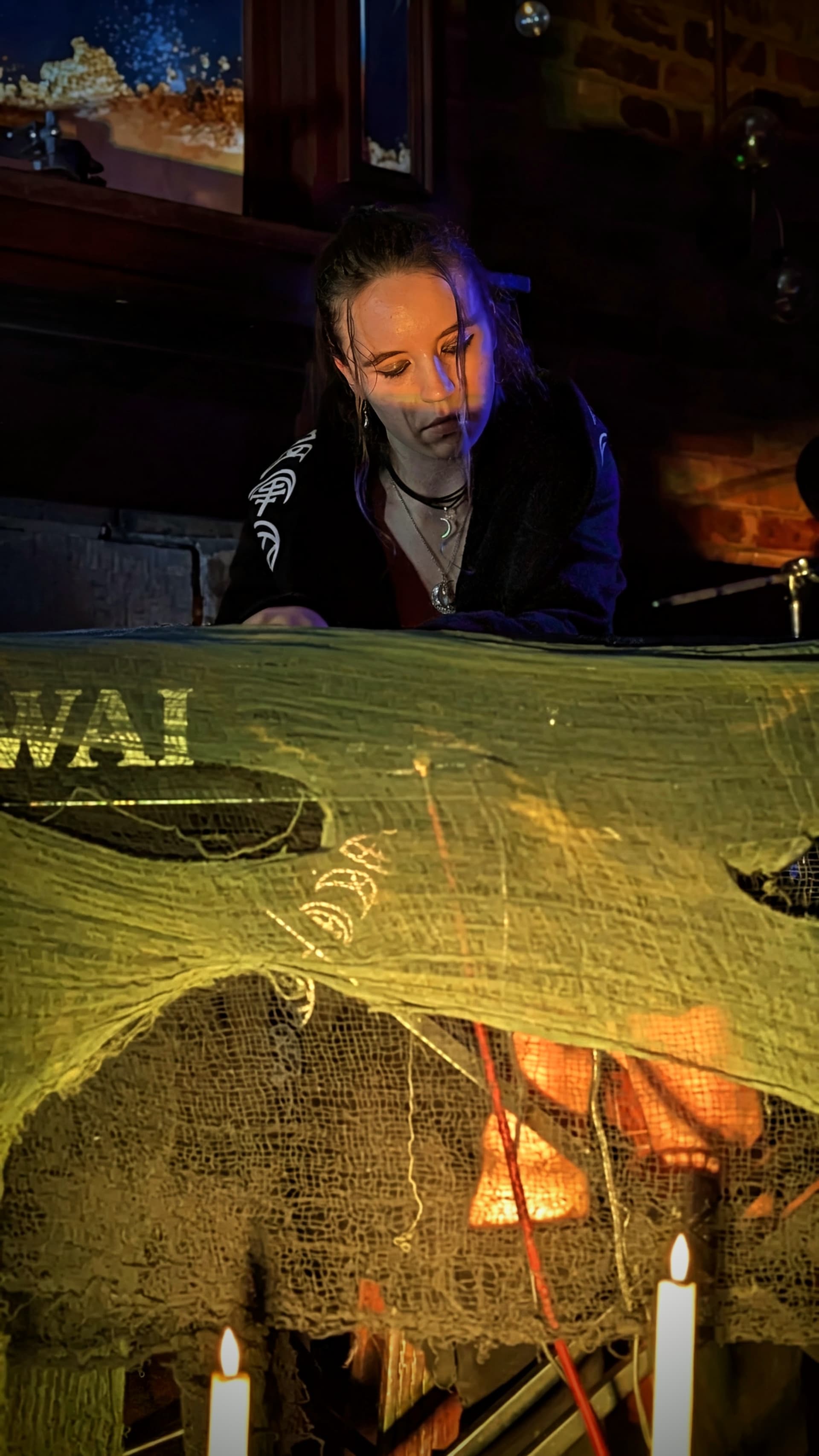 Lunacy press photo 4